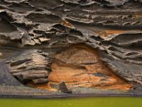 Wild erodierte Vulkanwand mit der El Golfo Lagune davor